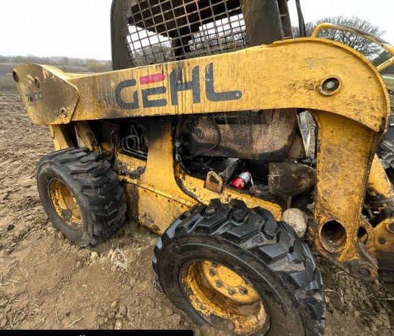 2005 Gehl 7800 Turbo Skid Steer - Image 7