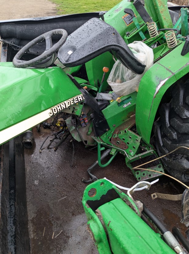 2005 John Deere 790 Tractor - Image 3