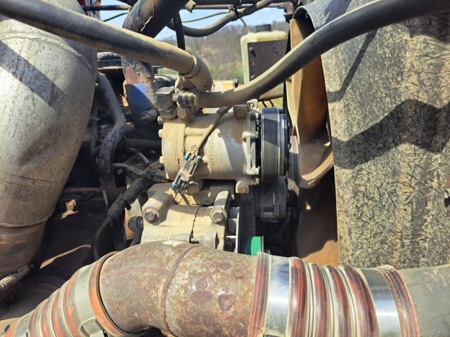 2005 Western Star 4900FA Dump Truck - Image 11