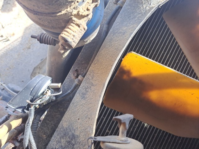 2005 Western Star 4900FA Dump Truck - Image 13