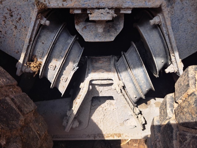 2005 Western Star 4900FA Dump Truck - Image 15