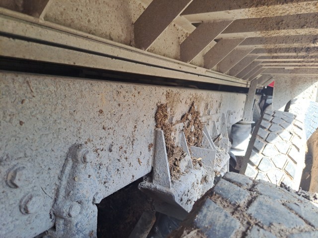 2005 Western Star 4900FA Dump Truck - Image 18