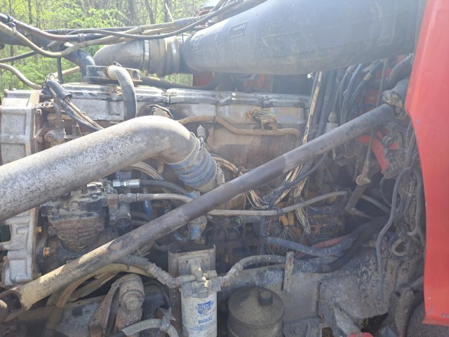 2005 Western Star 4900FA Dump Truck - Image 19