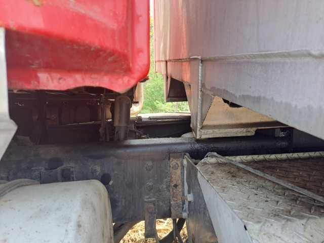 2005 Western Star 4900FA Dump Truck - Image 20