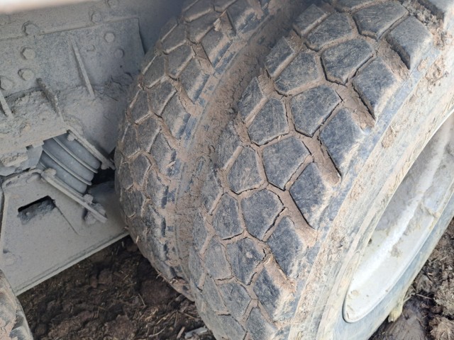 2005 Western Star 4900FA Dump Truck - Image 21