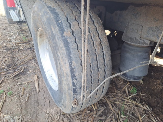 2005 Western Star 4900FA Dump Truck - Image 23