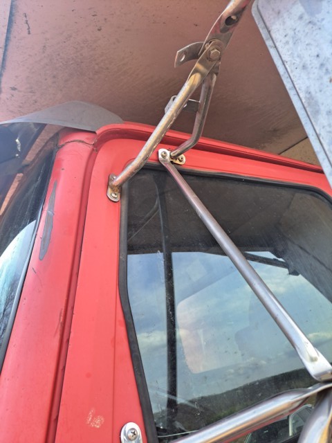 2005 Western Star 4900FA Dump Truck - Image 29