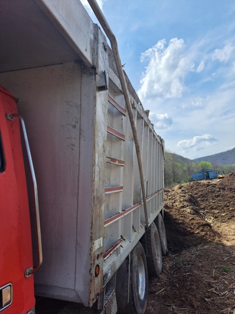 2005 Western Star 4900FA Dump Truck - Image 34