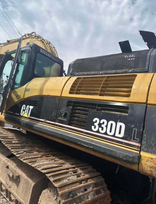2006 Caterpillar 330D L Excavator - Image 2