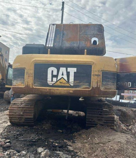 2006 Caterpillar 330D L Excavator - Image 4
