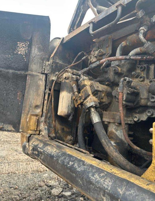 2006 Caterpillar 330D L Excavator - Image 9