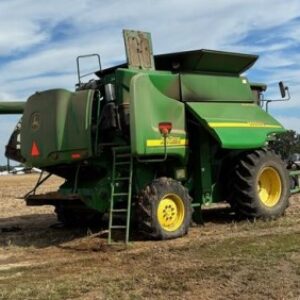 2006 John Deere 9660 STS Combine