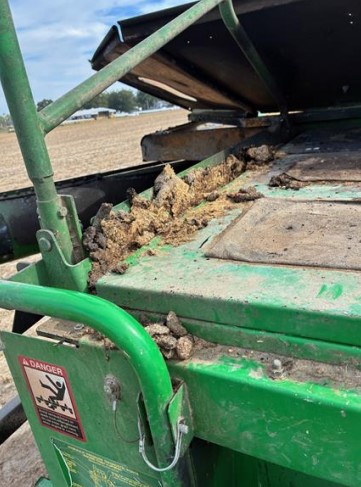 2006 John Deere 9660 STS Combine - Image 21