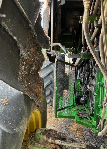 2006 John Deere 9660 STS Combine - Image 27