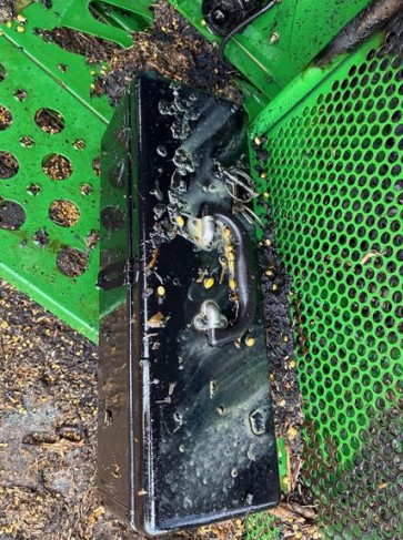 2006 John Deere 9660 STS Combine - Image 28