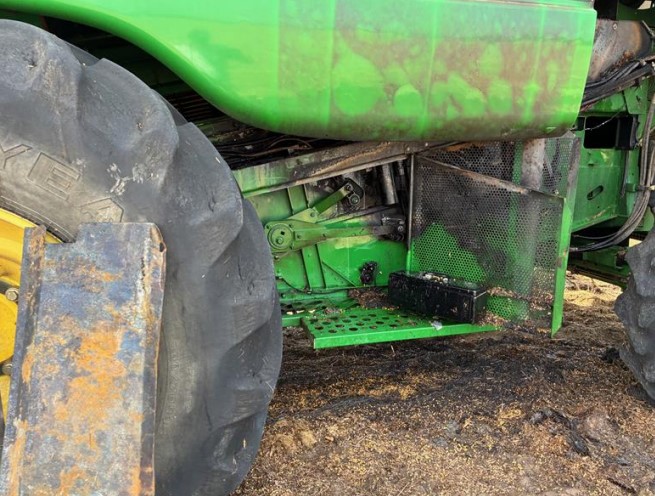 2006 John Deere 9660 STS Combine - Image 30