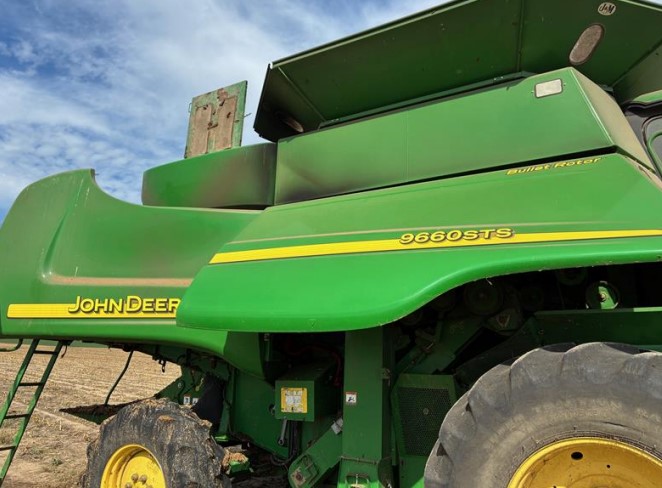 2006 John Deere 9660 STS Combine - Image 6