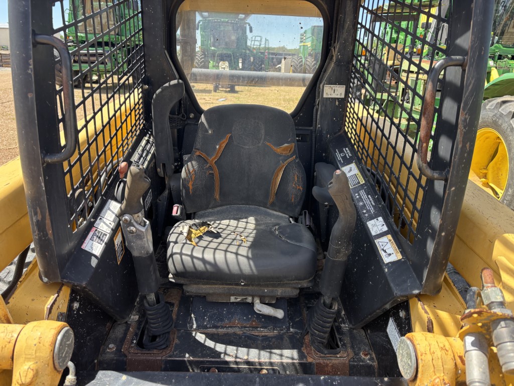 2006 John Deere CT322 Compact Track Loader - Image 16