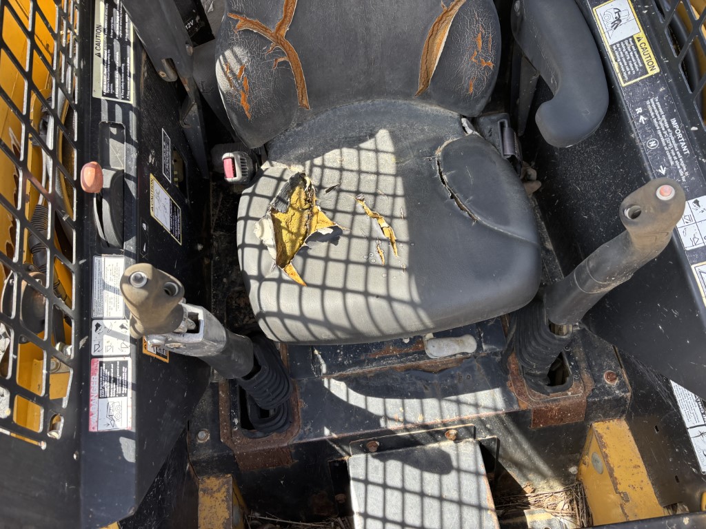 2006 John Deere CT322 Compact Track Loader - Image 8