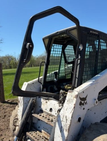2008 Bobcat S220 Skid Steer - Image 5