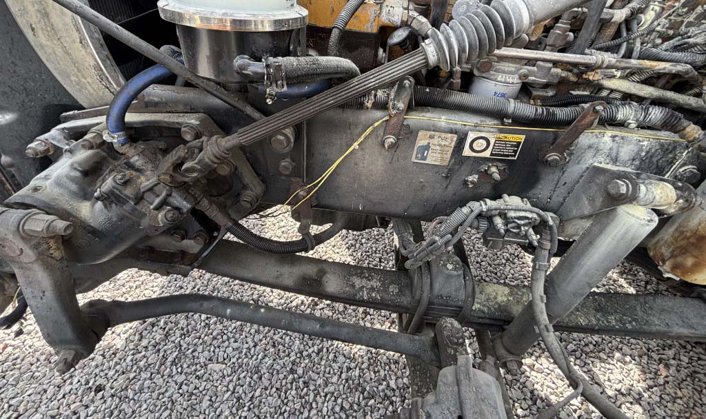 2008 Kenworth T800 - Image 30