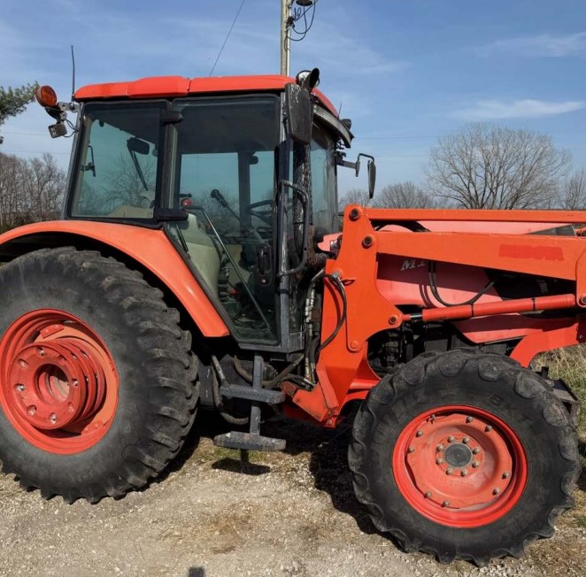 2008 Kubota M108X Tractor - Image 4