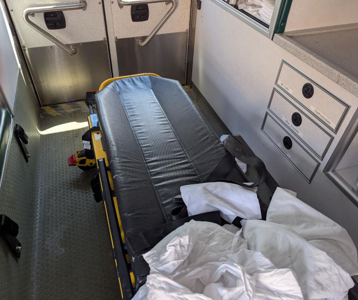 2009 Ford E-450 Ambulance - Image 7