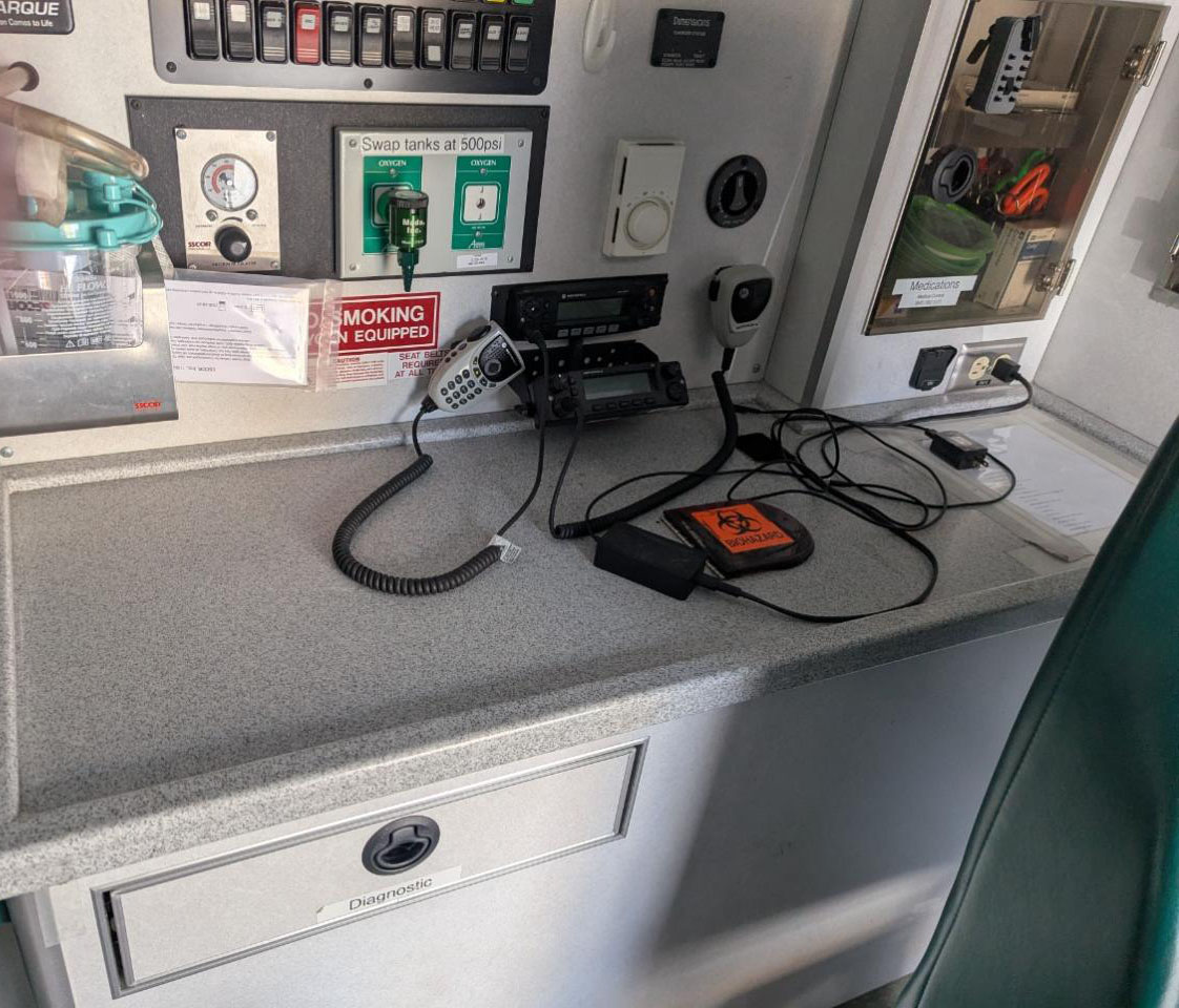 2009 Ford E-450 Ambulance - Image 9