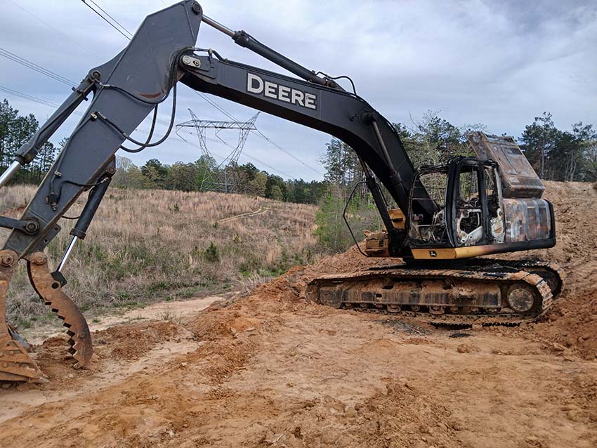 2009 John Deere 240D Excavator
