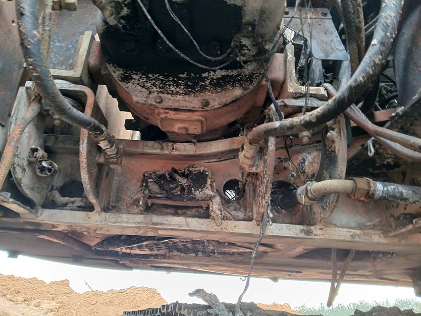 2009 John Deere 240D Excavator - Image 16