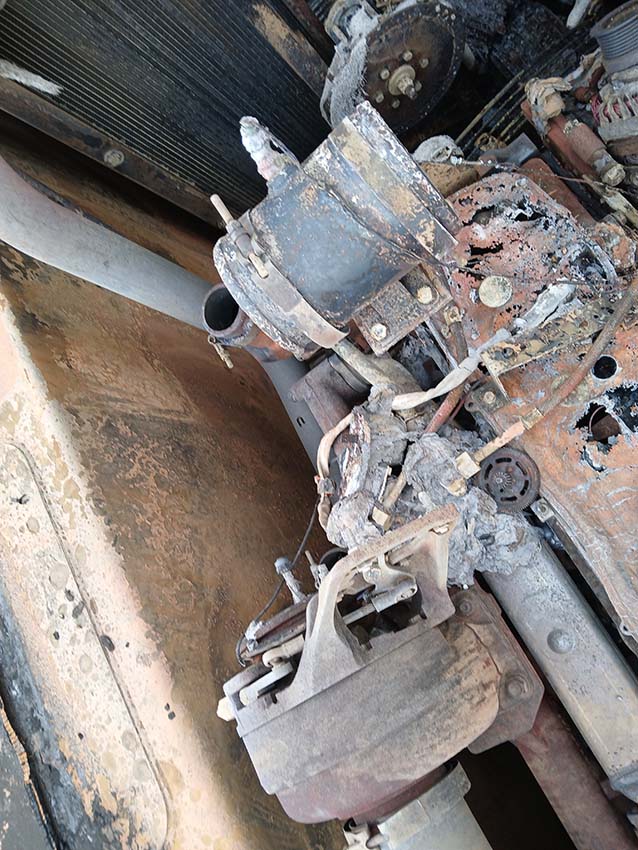 2009 John Deere 240D Excavator - Image 25