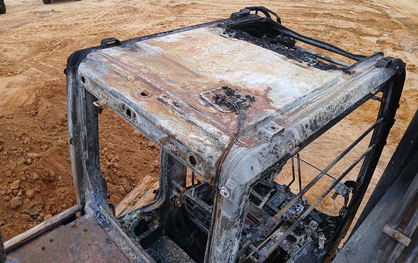 2009 John Deere 240D Excavator - Image 27