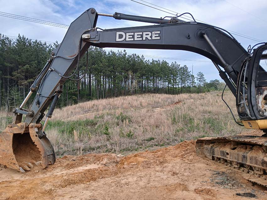 2009 John Deere 240D Excavator - Image 4