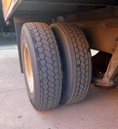 2010 Freightliner M2 106 Box Truck - Image 30