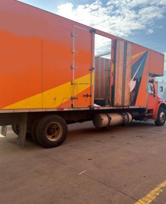 2010 Freightliner M2 106 Box Truck - Image 7