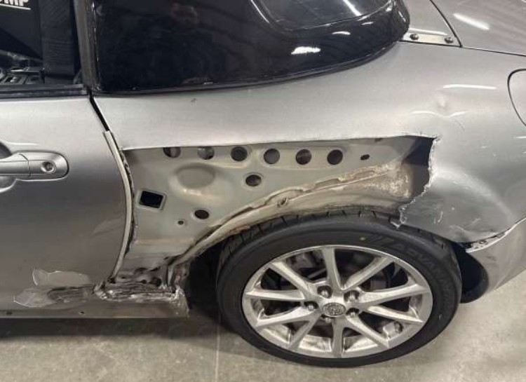 2010 Mazda MX-5 Miata - Image 13