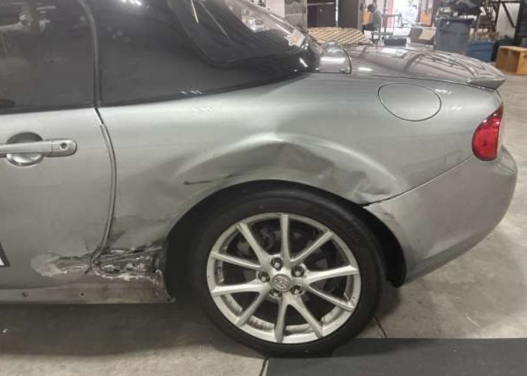 2010 Mazda MX-5 Miata - Image 5