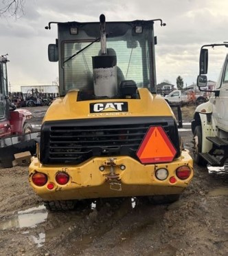 2011 Caterpillar 906H Wheel Loader - Image 2