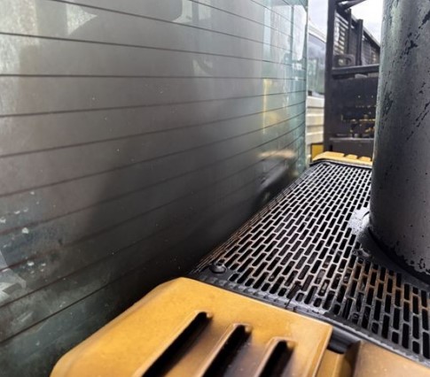 2011 Caterpillar 906H Wheel Loader - Image 6