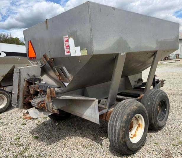 2012 Adams 5T Fertilizer Spreader - Image 12
