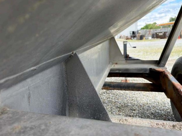 2012 Adams 5T Fertilizer Spreader - Image 6