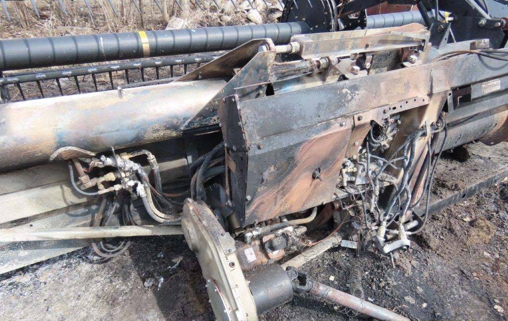 2012 MacDon FD70 Bean Head - Image 11