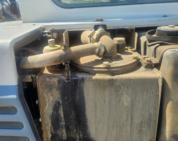 2013 Takeuchi TB250 Excavator - Image 11