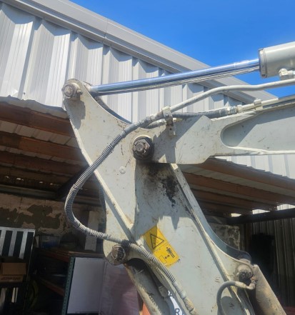 2013 Takeuchi TB250 Excavator - Image 7