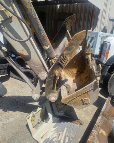 2013 Takeuchi TB250 Excavator - Image 8