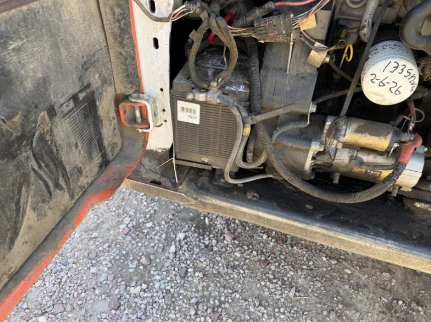 2014 Bobcat T750 Skid Steer - Image 18