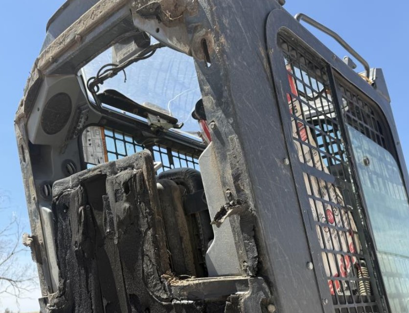 2014 Bobcat T750 Skid Steer - Image 9