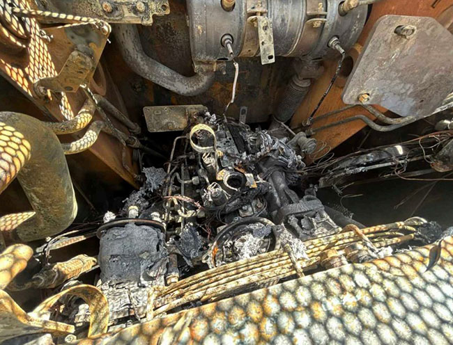 2014 New Holland L220 Skid Steer - Image 6