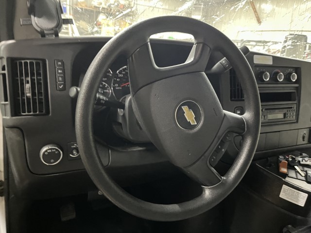 2015 Chevrolet Express 3500 - Image 14