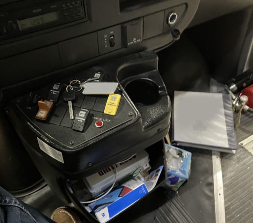 2015 Chevrolet Express 3500 - Image 21